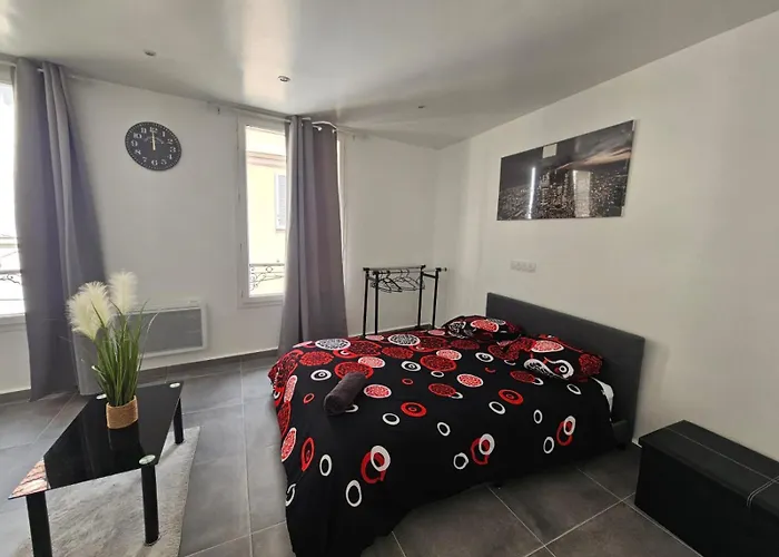 1 Studio Cosy Avec Wifi Meulan En Y